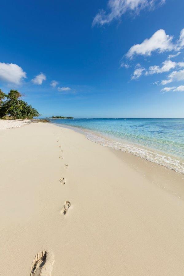 Eratap Beach Resort Port Vila Exterior photo